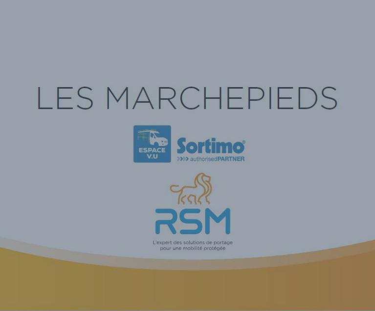 Catalogue de marchepieds pour véhicule utilitaire, solution d'accès pour l'équipement de fourgon et fourgonnette avec des marchepieds en acier galvanisé, fixe, rétractable, sur platine d'attelage, intallation à l'arrière ou la porte latérale par Espace V.U Sarl, station Sortimo by Gruau.