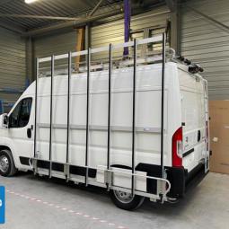 Aménagement pour un jumper L2H2 utilitaire professionnel pour un artisan menuisier en Gironde.