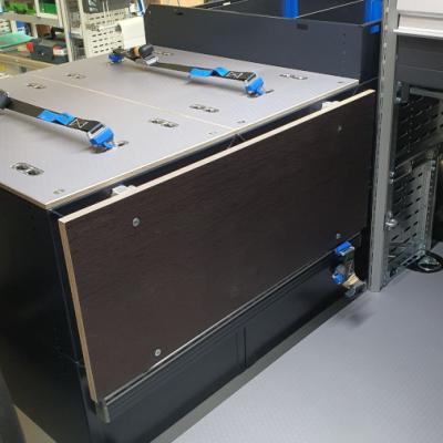 Agencement du Berlingo utilitaire (van) réalisé pour une entreprise de radio télécommunication en Nouvelle-Aquitaine avec un équipement sur mesure Sortimo.