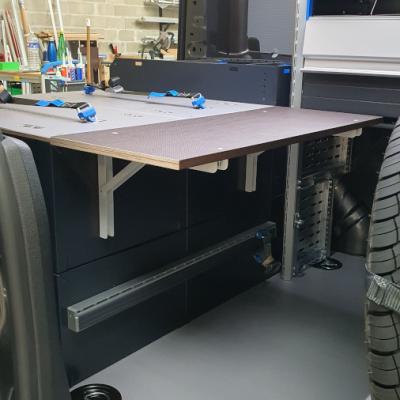 Agencement du Berlingo utilitaire (van) réalisé pour une entreprise de radio télécommunication en Nouvelle-Aquitaine avec un équipement sur mesure Sortimo.